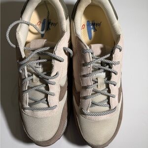 Men’s golf sneaker Johnnie-o size 9.5